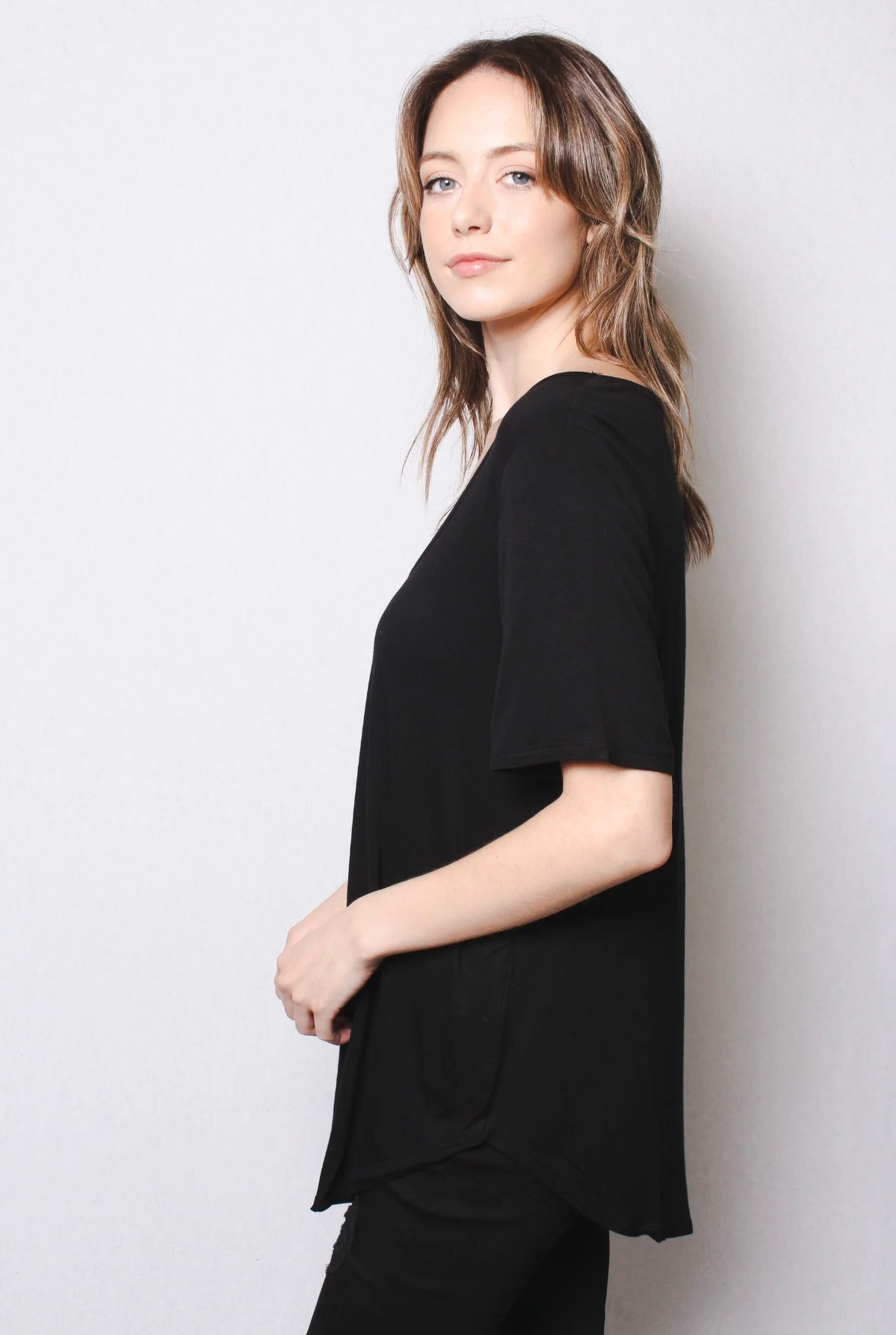 Black Basic Round Neck Top