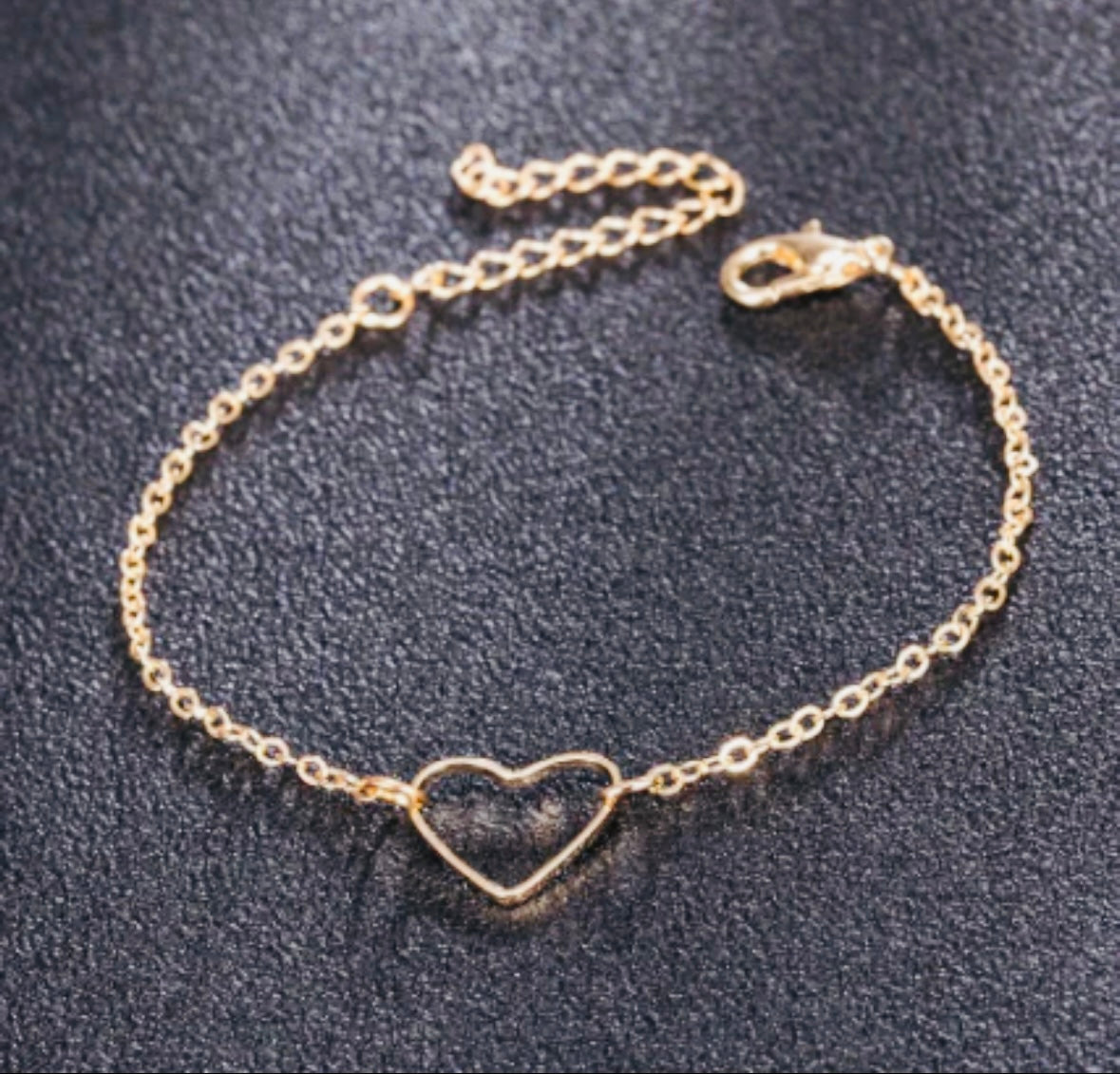 Simple Heart Bracelet-Gold